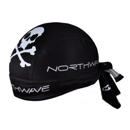 Crâne chevauchant un foulard de pirate