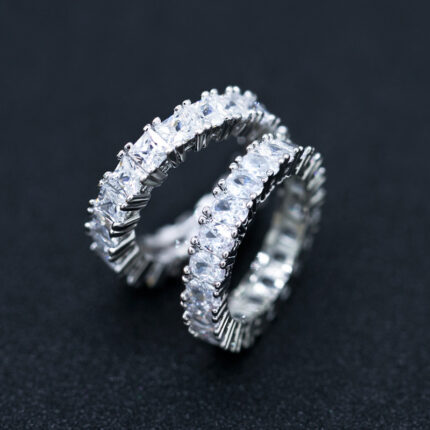 Bague de luxe en zircon