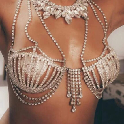 Accessoires de mode féminine : Soutien-gorge à franges en strass et coquillages