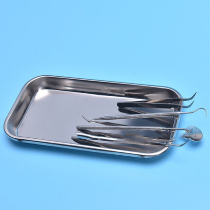 Plateau d'instruments, matériaux dentaires de bonne qualité, équipement  spécialisé